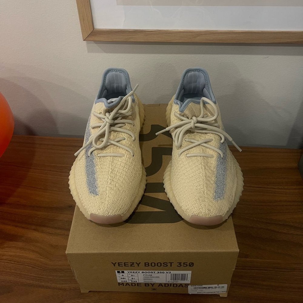 Yeezy Boost 350 V2 Linen Size US6 mens